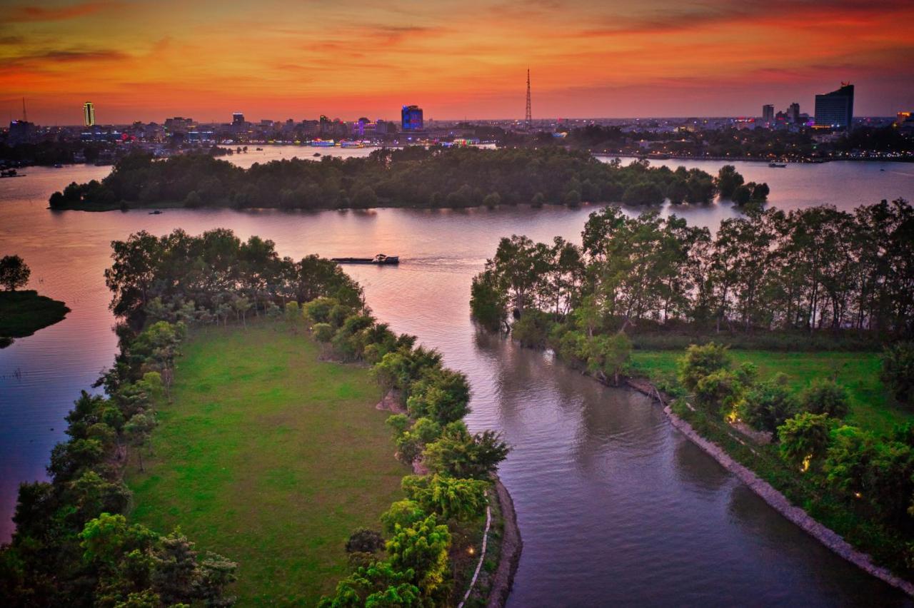 Отель Legacy Mekong Кантхо Экстерьер фото