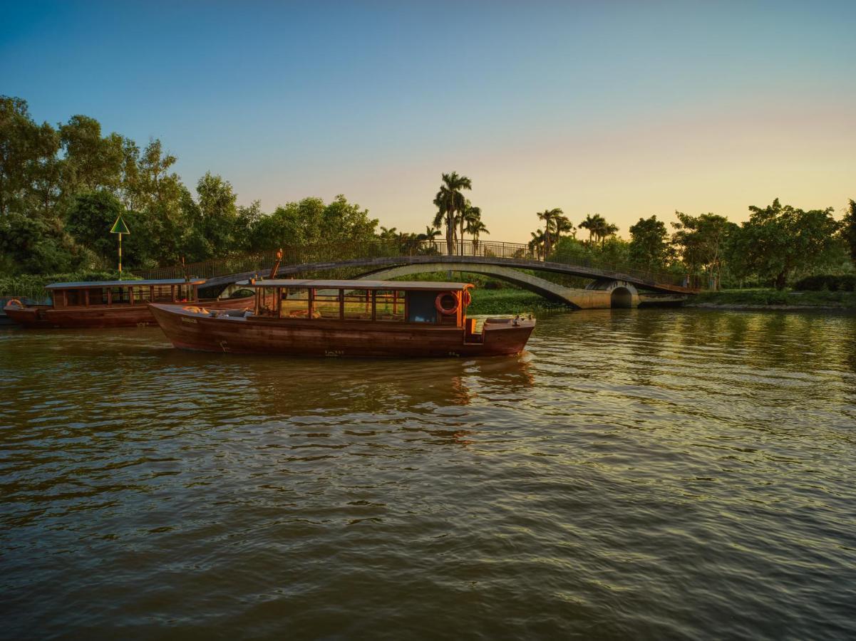 Отель Legacy Mekong Кантхо Экстерьер фото