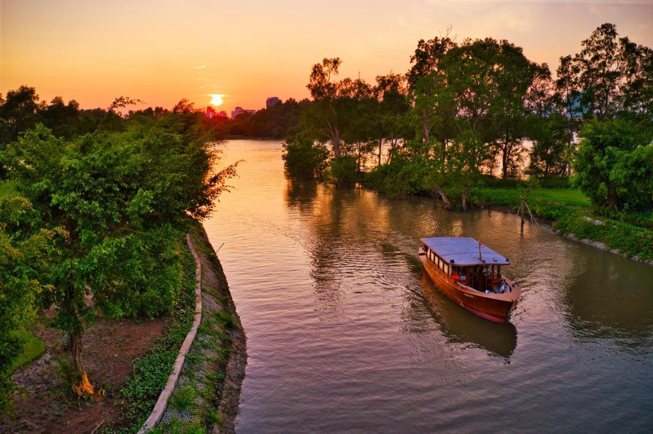Отель Legacy Mekong Кантхо Экстерьер фото